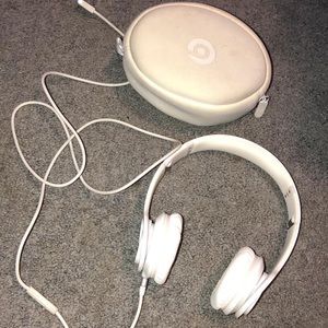 white beats my Dre